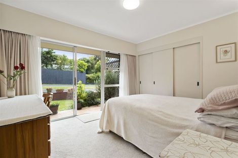 Photo of property in 10 King Richard Place, Browns Bay, Auckland, 0630