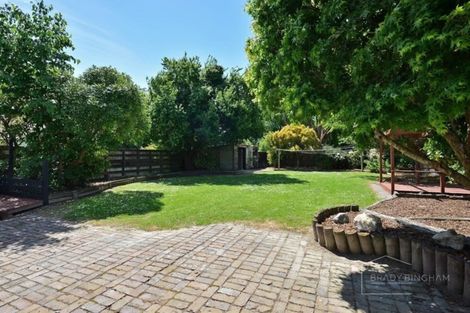 Photo of property in 82 Victoria Street, Carterton, 5713