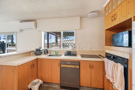 Photo of property in 477 Marine Parade, Napier South, Napier, 4110