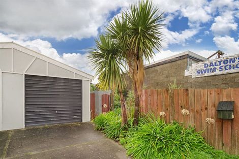 Photo of property in 2/46 Bowhill Road, New Brighton, Christchurch, 8083