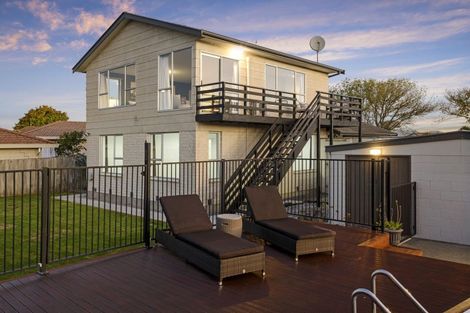 Photo of property in 16 Daytona Place, Parklands, Christchurch, 8083