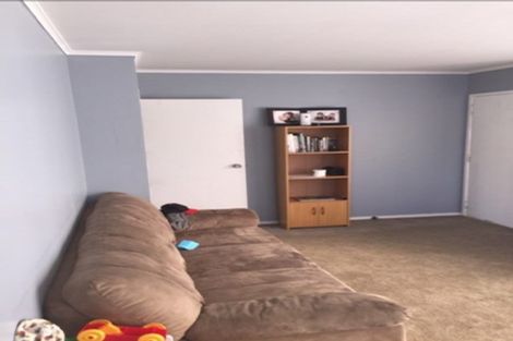 Photo of property in 24 Redcrest Avenue, Red Hill, Papakura, 2110