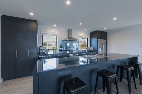 Photo of property in 4 Les Wakefield Road, Mapua, 7005