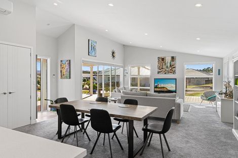 Photo of property in 32 Park Rise, Mangawhai Heads, Mangawhai, 0505