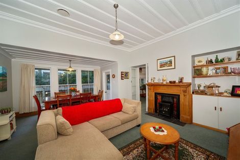 Photo of property in 237 South Road, Hawera, 4610