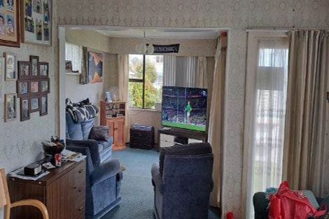 Photo of property in 19 Balmoral Street, Levin, 5510