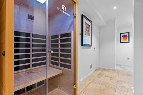 Photo of property in 15 The Strand, Takapuna, Auckland, 0622