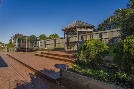 Photo of property in 233 Point View Drive, Dannemora, Auckland, 2016
