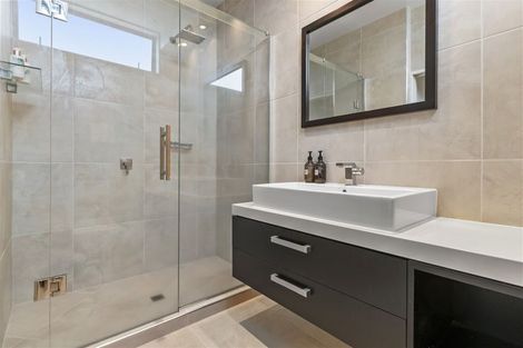 Photo of property in 151a Clovelly Road, Bucklands Beach, Auckland, 2012