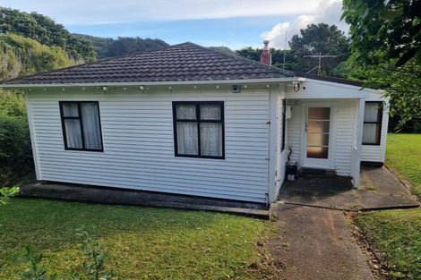 Photo of property in 15 Pukerua Beach Road, Pukerua Bay, 5026