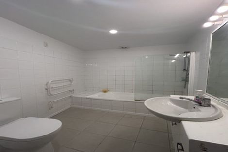 Photo of property in 29 Lawson Place, Mount Victoria, Wellington, 6011