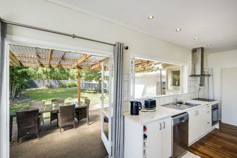 Photo of property in 62 Napier Road, Havelock North, 4130