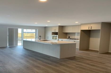 Photo of property in 5 Wairepo Street, Takanini, 2112