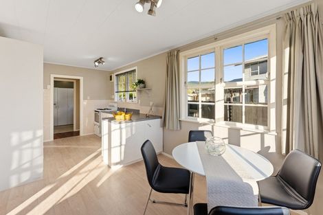 Photo of property in 54 Brightwater Crescent, Totara Park, Upper Hutt, 5018