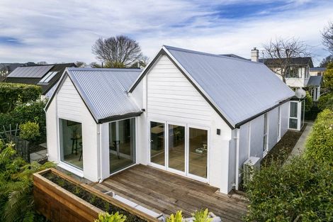 Photo of property in 16b Makora Street, Fendalton, Christchurch, 8041