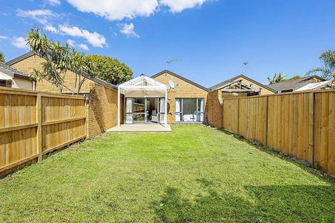 Photo of property in 4/202 Massey Road, Mangere East, Auckland, 2024