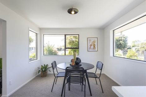 Photo of property in 21 Chadwick Place, Highbury, Palmerston North, 4412