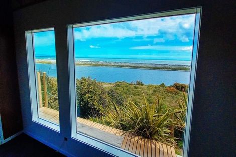 Photo of property in 41 Bluecliffs Beach Road, Papatotara, Tuatapere, 9691