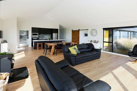 Photo of property in 55 Gardiners Road, Awamoa, Oamaru, 9495