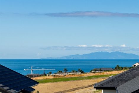 Photo of property in 53 Sunnyheights Road, Orewa, 0931