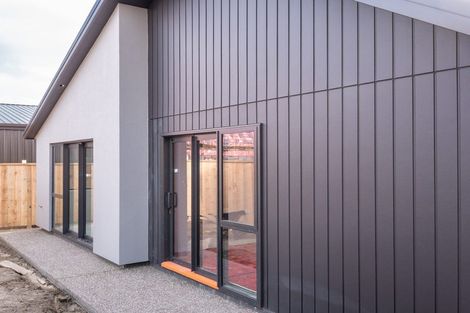 Photo of property in 16 Waterfowl Road, Jacks Point, 9371