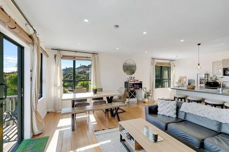 Photo of property in 14 Downes Street, Titahi Bay, Porirua, 5022