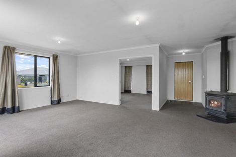 Photo of property in 1 Reeds Road, Darfield, 7510