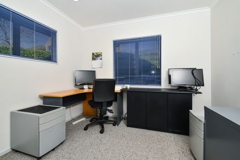 Photo of property in 4 Pampas Place, Western Heights, Hamilton, 3200