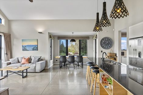 Photo of property in 67 Lomond Grove, Acacia Bay, Taupo, 3385