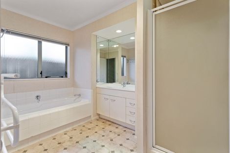 Photo of property in 8 Trossach Place, Wattle Downs, Auckland, 2103