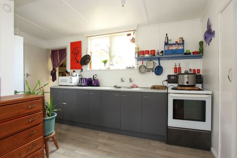 Photo of property in 2 Pokohui Avenue, Raglan, 3225