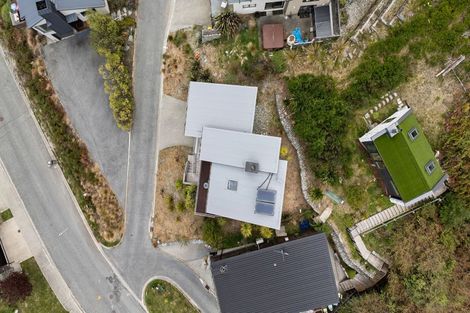 Photo of property in 45 Dart Place, Fernhill, Queenstown, 9300