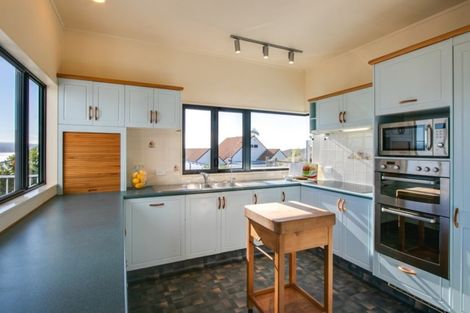 Photo of property in 115b Chaucer Road, Hospital Hill, Napier, 4110