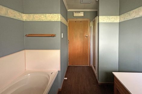 Photo of property in 34 Marama Avenue North, Otatara, Invercargill, 9879