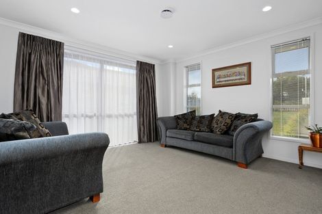 Photo of property in 6 Fairfax Crescent, Pyes Pa, Tauranga, 3112