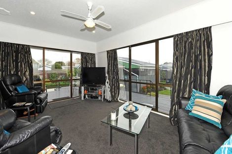 Photo of property in 5 Eastling Street, Bishopdale, Christchurch, 8053