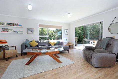 Photo of property in 3 Meads Place, Bulls, 4818