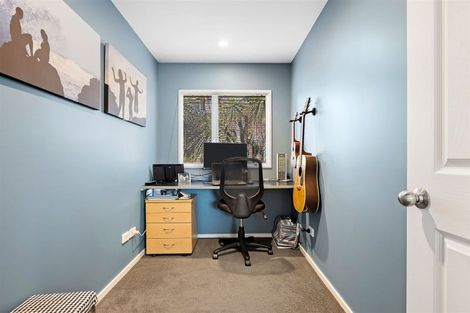 Photo of property in 51 Bryndwr Road, Bryndwr, Christchurch, 8052