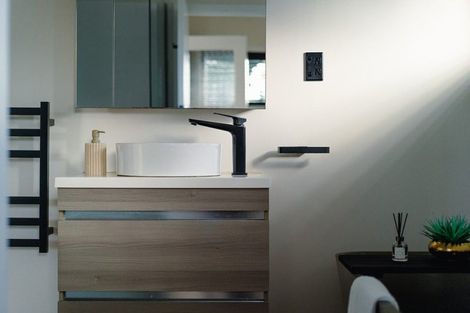 Photo of property in 23 Royston Street, Rosehill, Papakura, 2113