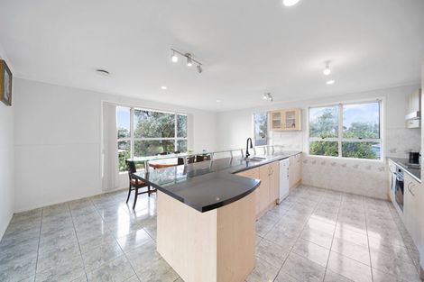 Photo of property in 4 Pike Place, Mangere East, Auckland, 2024
