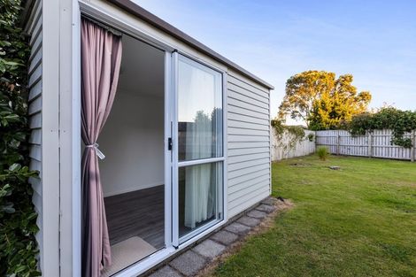 Photo of property in 8a Keats Place, Whalers Gate, New Plymouth, 4310