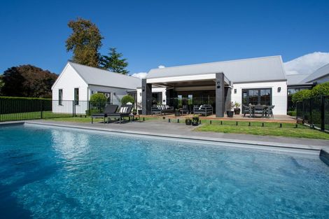 Photo of property in 3/45 Saint Kilda Road, Cambridge, 3434