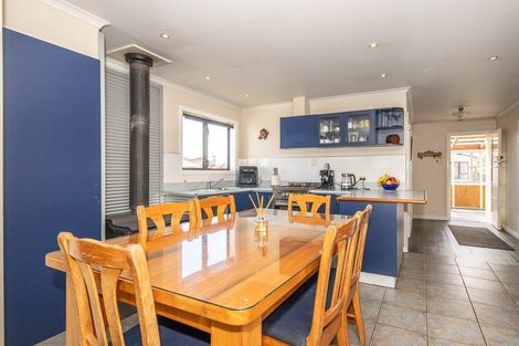 Photo of property in 29 Romilly Street, Westport, 7825