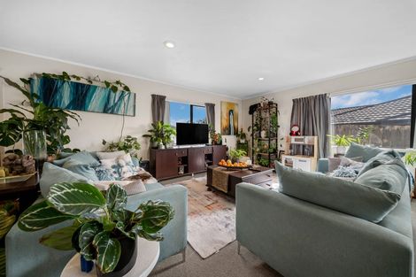 Photo of property in 5b Chelmsley Avenue, Henderson, Auckland, 0612