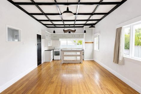 Photo of property in 158 Porchester Road, Papakura, 2110