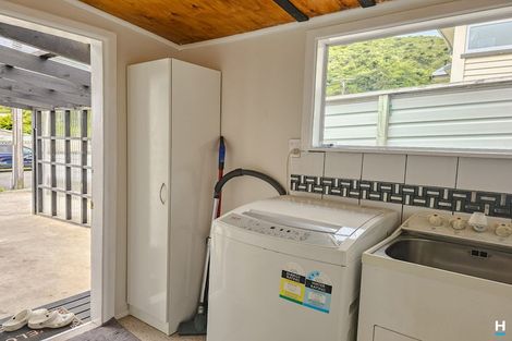 Photo of property in 6 Rochfort Street, Greymouth, 7805