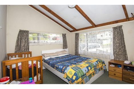 Photo of property in 8a Logan Place, Te Kamo, Whangarei, 0112
