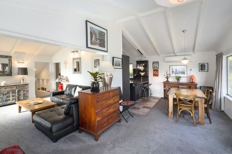 Photo of property in 8 Vista Crescent, Maoribank, Upper Hutt, 5018