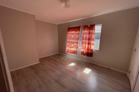 Photo of property in 15a Secretariat Place, Randwick Park, Auckland, 2105