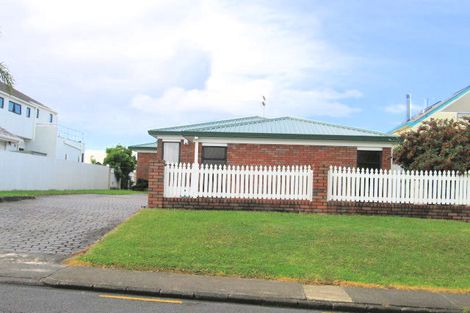 Photo of property in 90 Clovelly Road, Bucklands Beach, Auckland, 2012